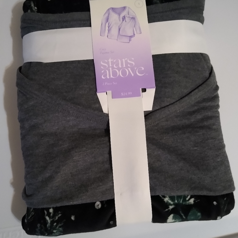 Stars above pajama set
